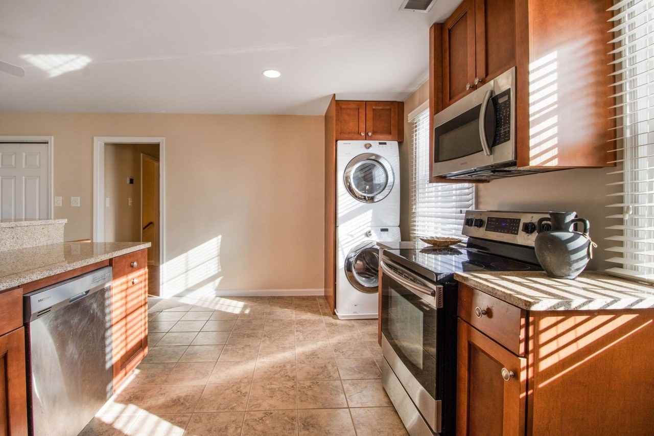 Peacock Ave - Photo 2 of 35