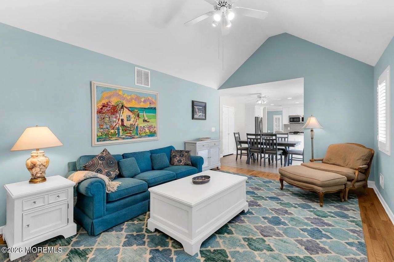 79 Riverdale Ave - Photo 2 of 23