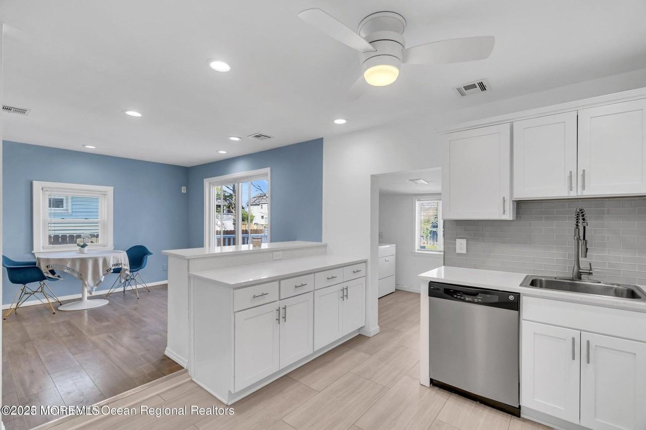 505 West St - Photo 3 of 24