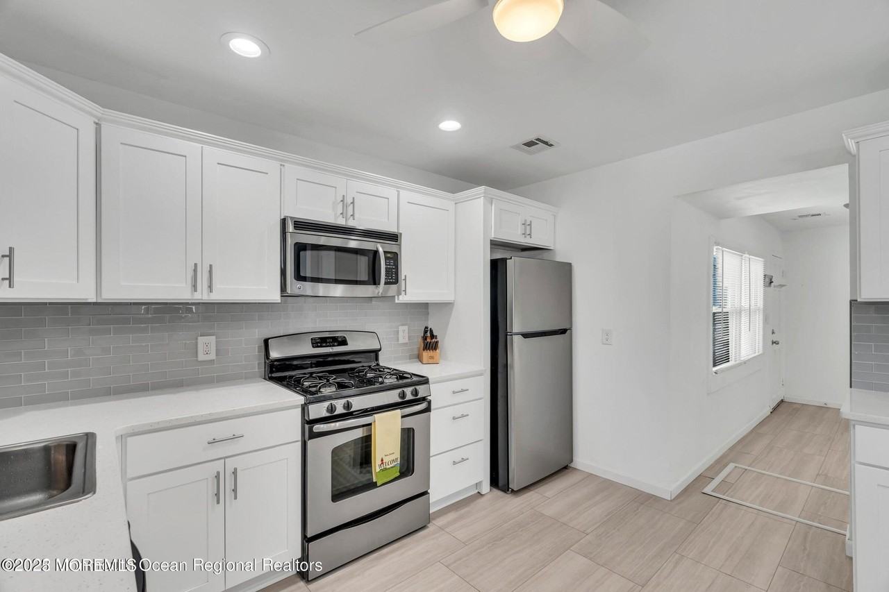 505 West St - Photo 5 of 24