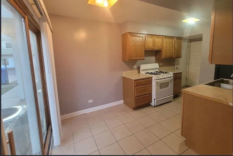 189 Robert Ct Unit C #C - Photo 4 of 9