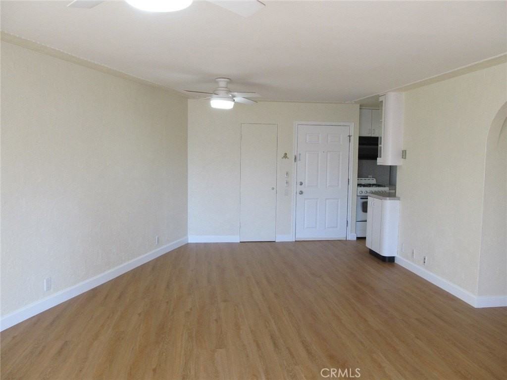 2035 4th St #202C - Photo 5 of 30