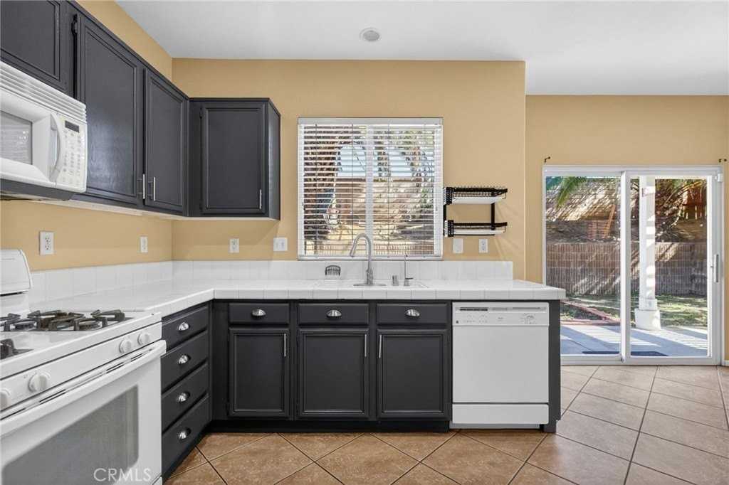 3958 Barbury Palms Way - Photo 4 of 35