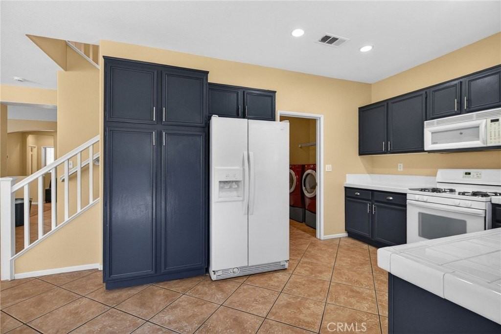 3958 Barbury Palms Way - Photo 5 of 35