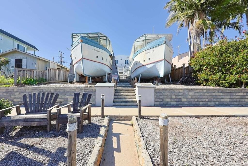 726 3rd St - Photo 2 of 29