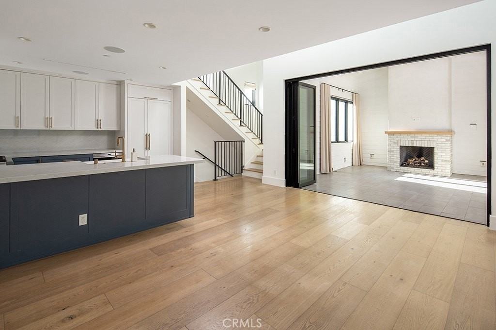 616 Acacia .5 - Photo 3 of 10