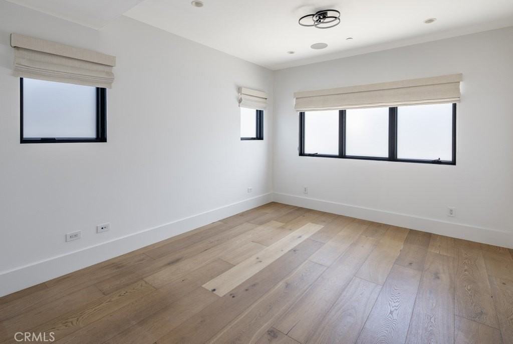 616 Acacia .5 - Photo 4 of 10