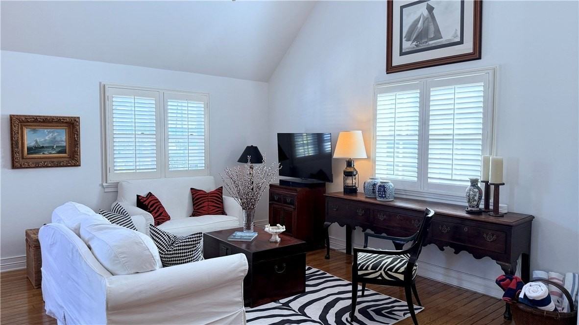 28 Beacon Bay 1/2 - Photo 6 of 25