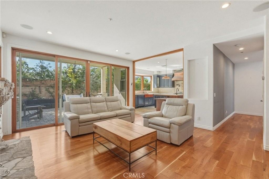 6750 Andover Ln - Photo 3 of 20