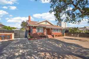 featured image of 327 Vine St