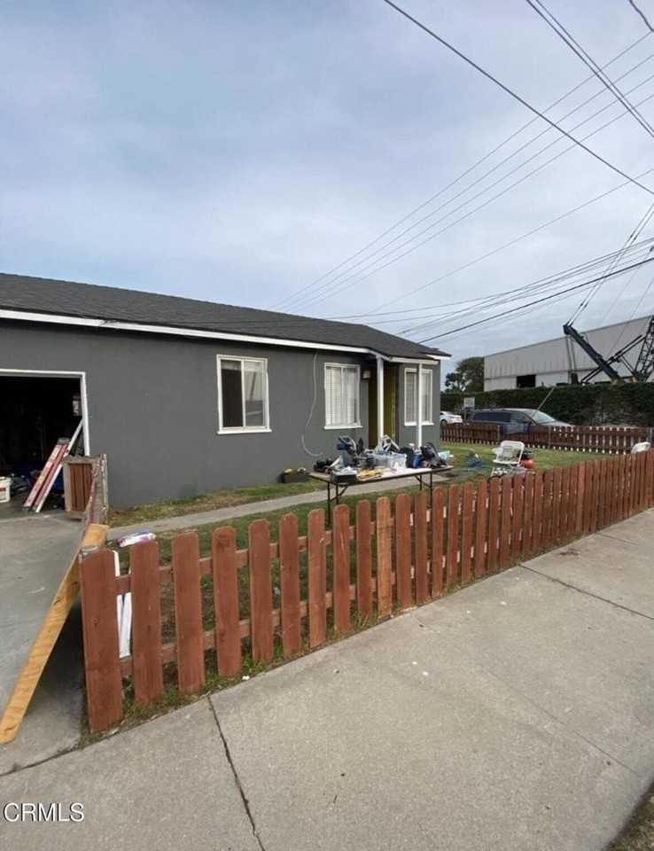 402 San Pedro St - Photo 2 of 10