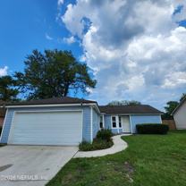 6941 Huntington Woods Cir W - Photo 1 of 1