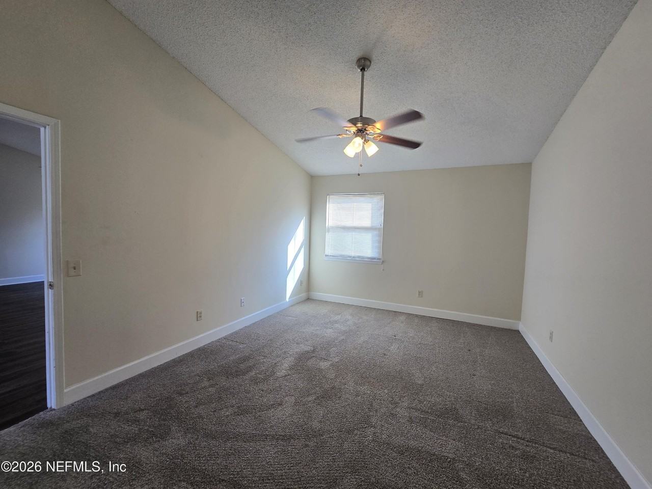 6941 Huntington Woods Cir W - Photo 7 of 20