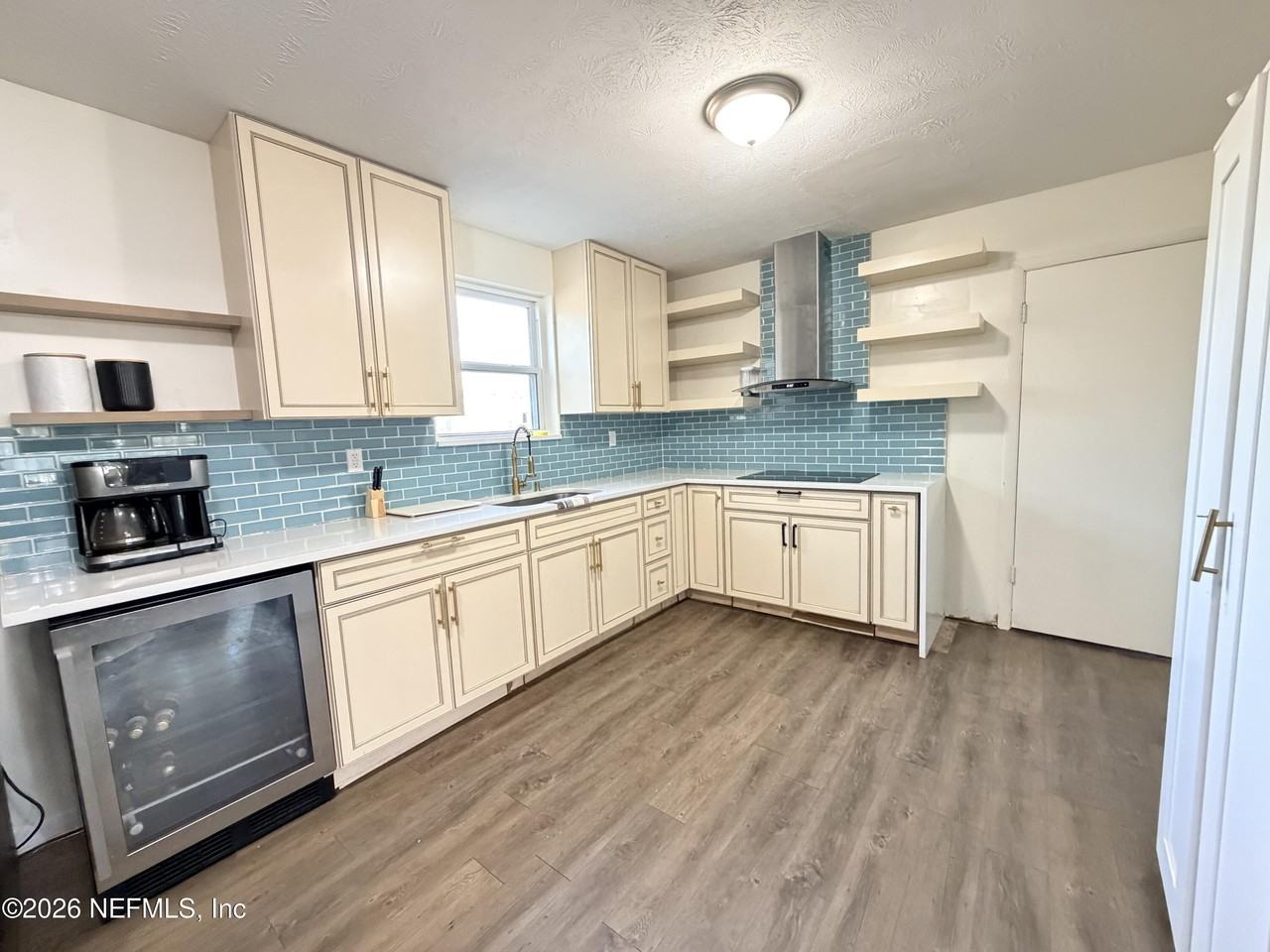 5013 Chivalry Dr - Photo 6 of 15