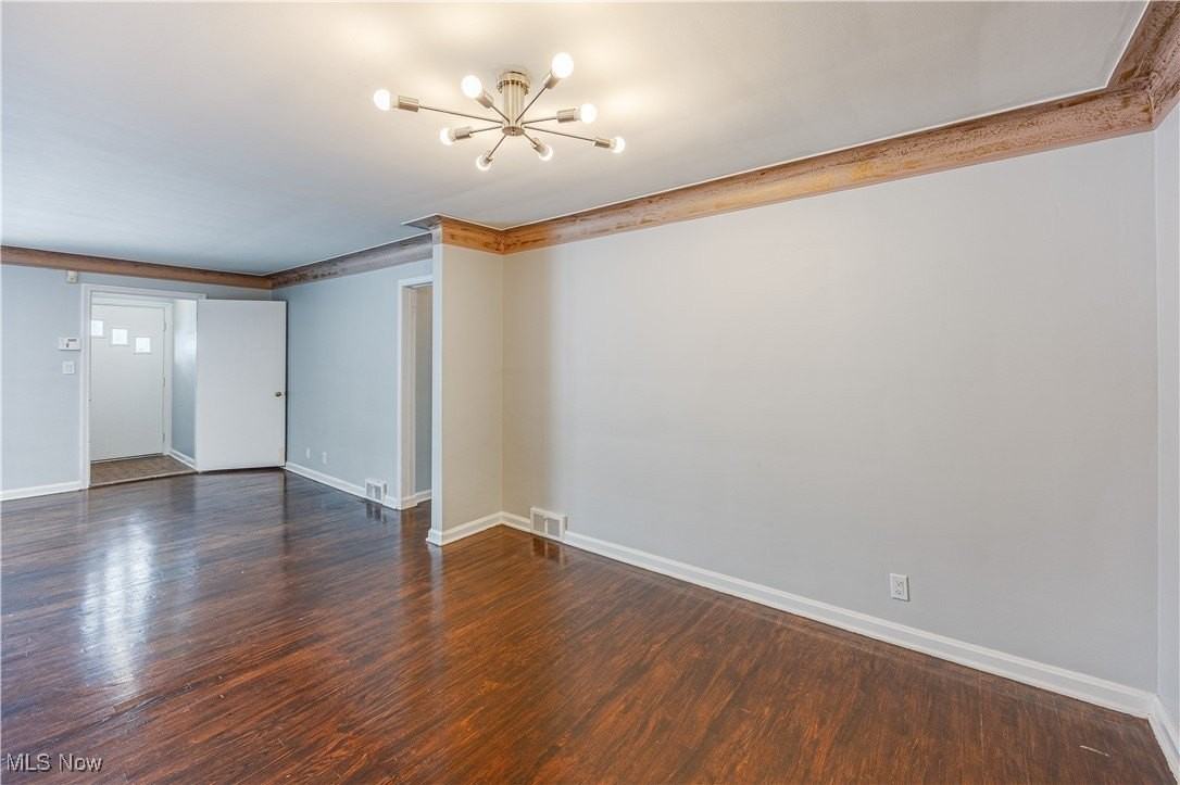 23211 Fernwood Dr - Photo 7 of 39