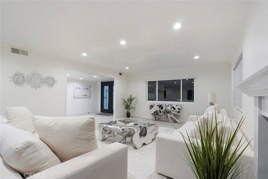 3381 Oakmont View Dr - Photo 6 of 19