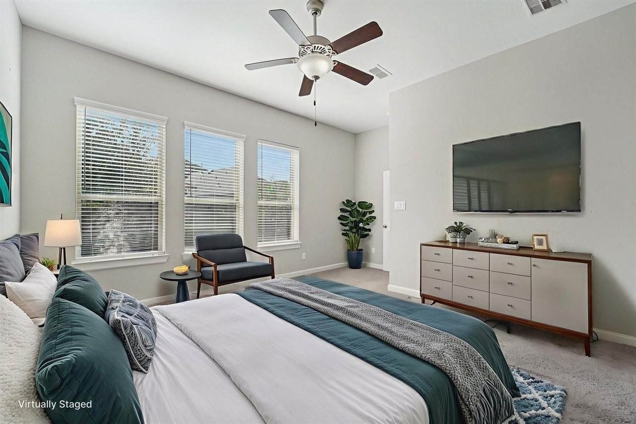 19751 Shinnery Ridge Ct - Photo 4 of 43