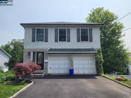 featured image of 194 8th St