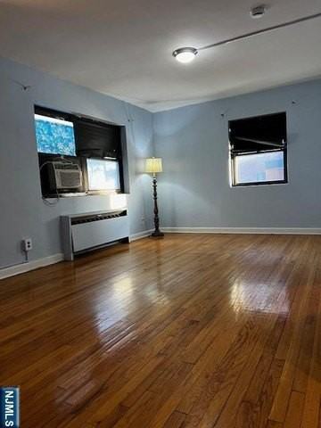 3021 Edwin Ave Apt 1j - Photo 4 of 11