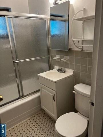 3021 Edwin Ave Apt 1j - Photo 7 of 11