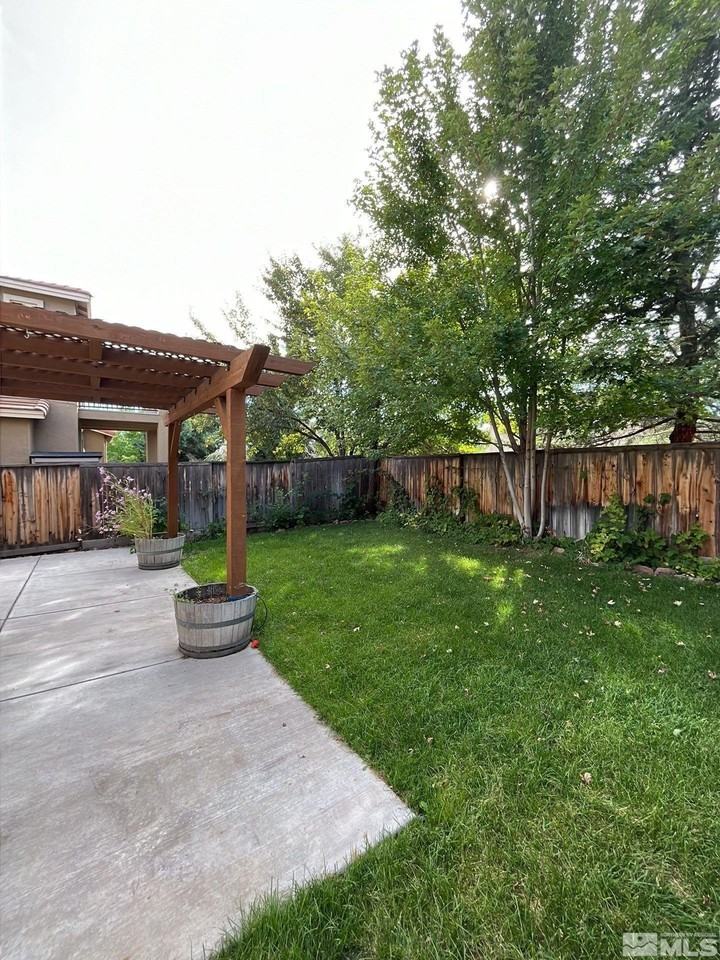 2551 Roman Dr - Photo 3 of 26