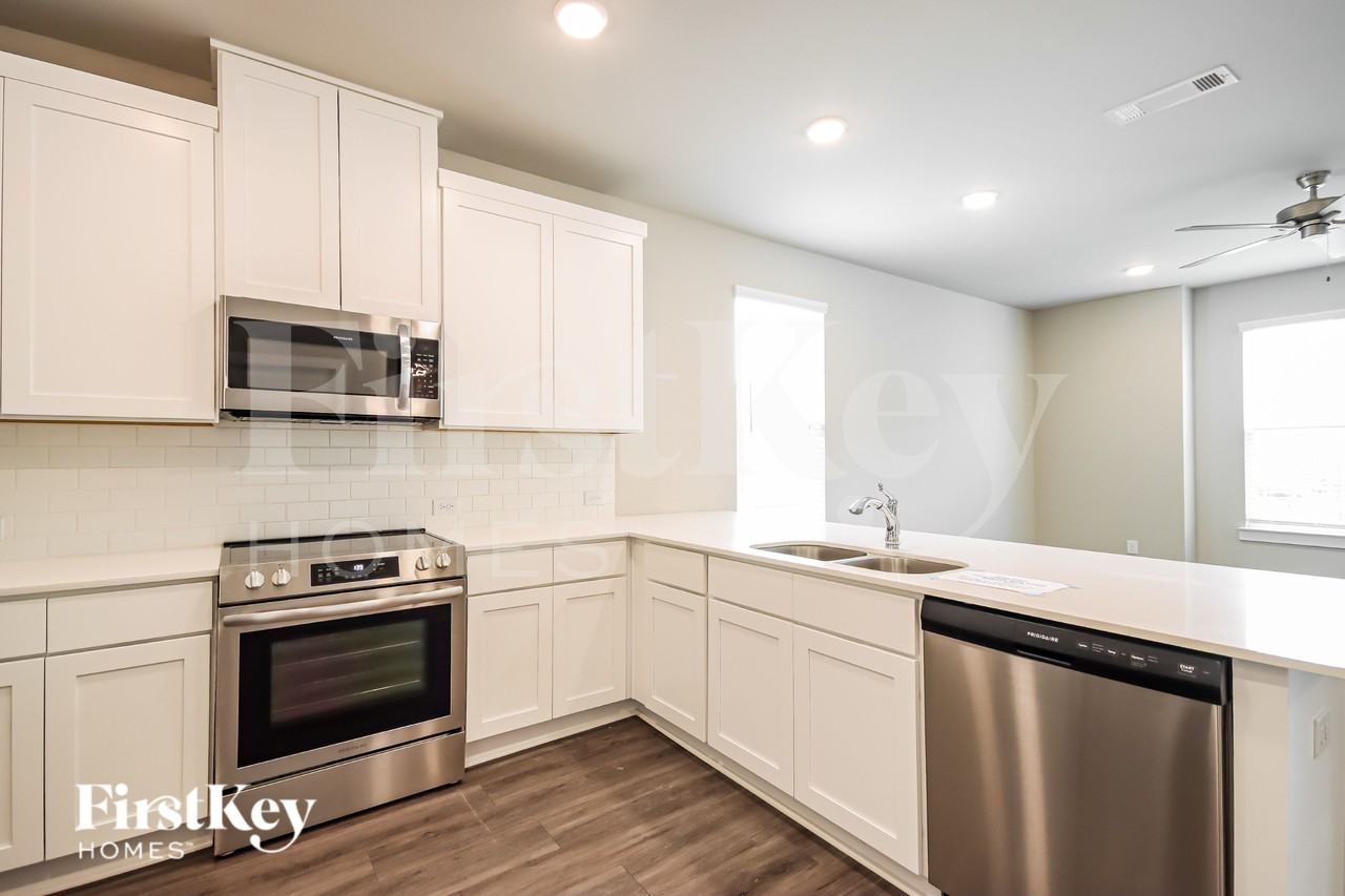 18403 Idyllic Aly - Photo 6 of 19