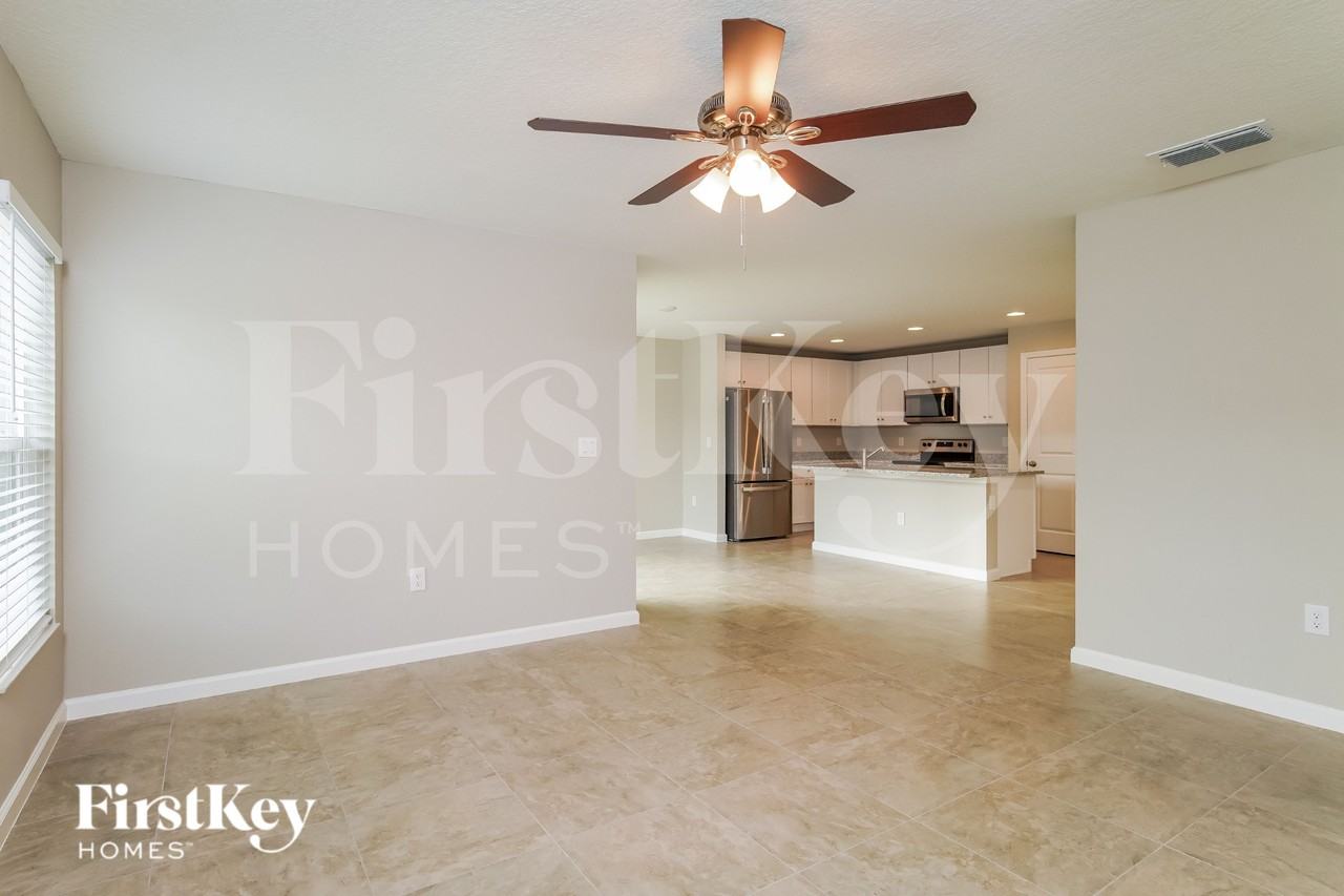 111 Southern Breeze Loop - Photo 3 of 15