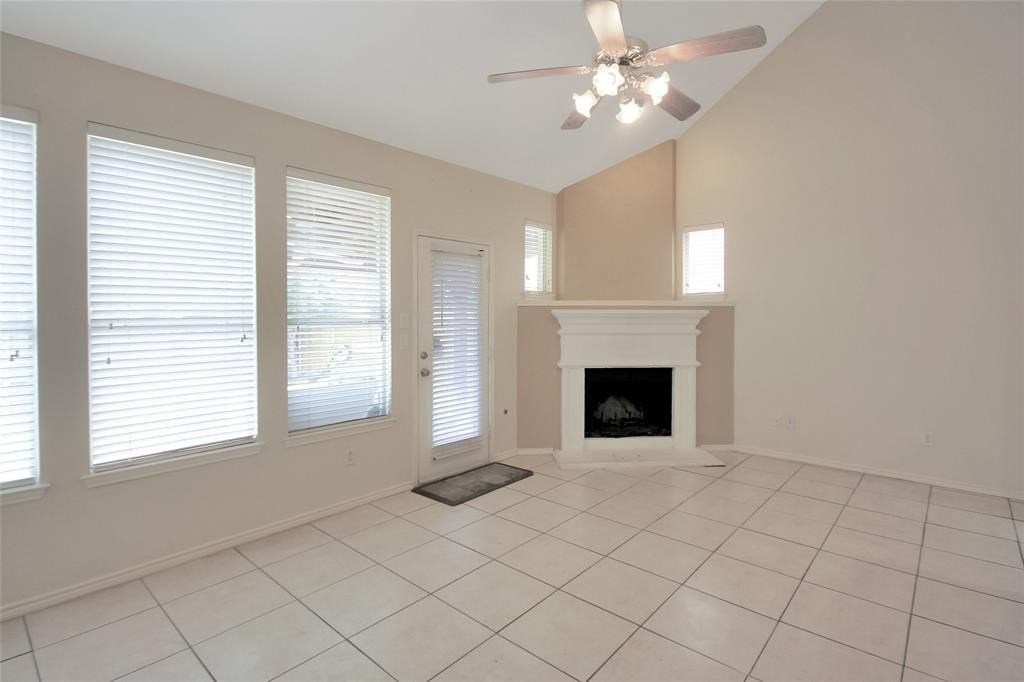 624 Forest Hill Dr - Photo 7 of 21