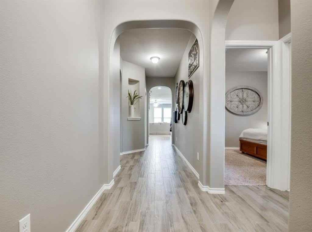 612 Gannet Trl - Photo 2 of 19