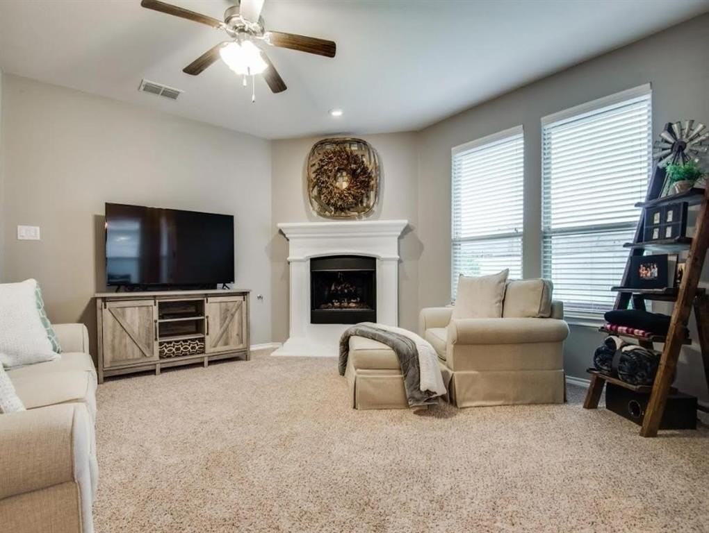 612 Gannet Trl - Photo 4 of 19