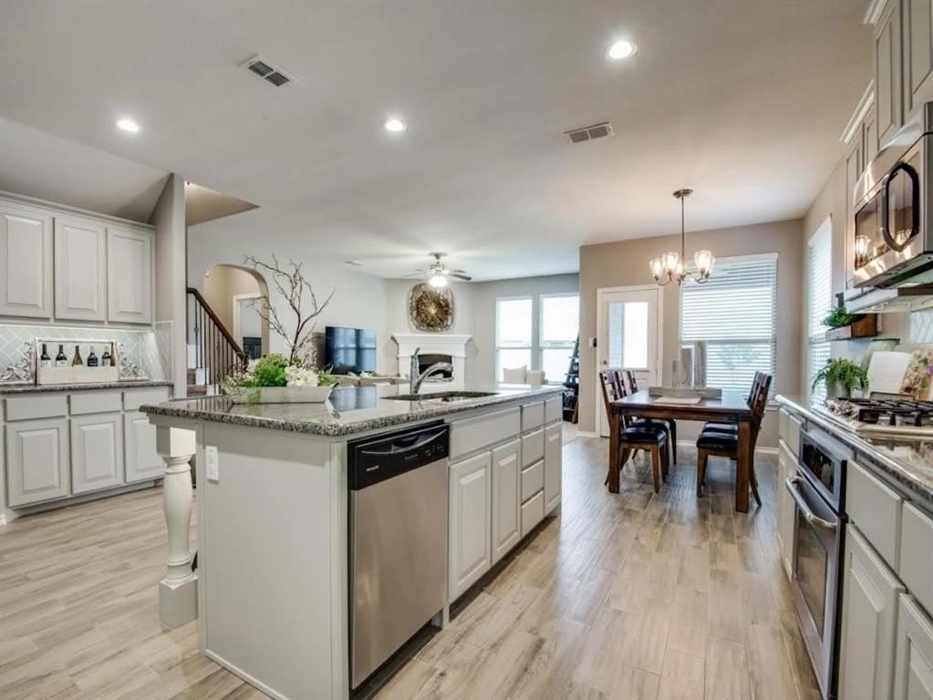 612 Gannet Trl - Photo 6 of 19