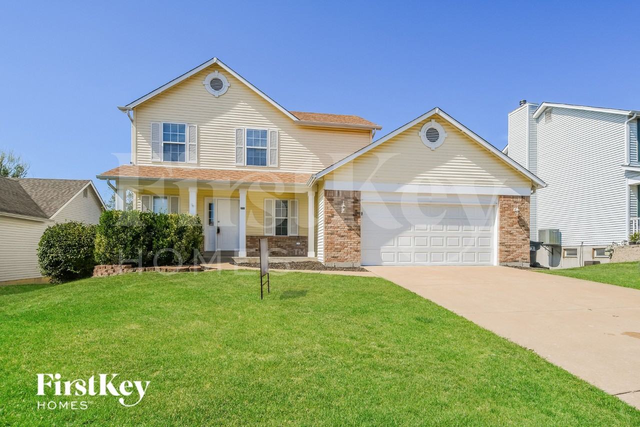 2731 Red Cedar Parc Dr S - Photo 2 of 15