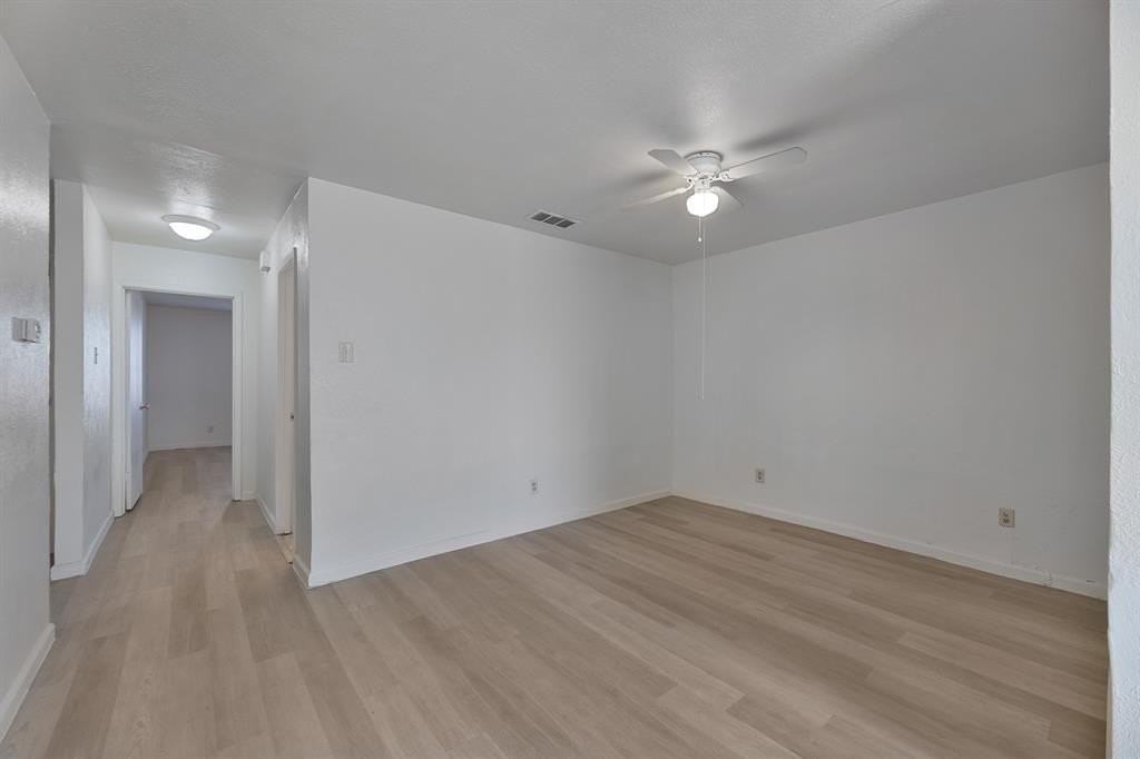 1808 Frances Dr - Photo 3 of 16