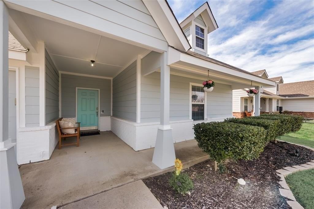 9805 Tanglebrush Dr - Photo 3 of 20