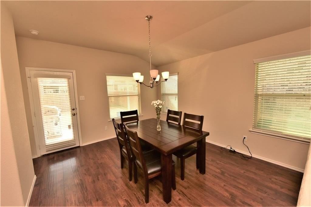 3217 Jackal Dr - Photo 6 of 27