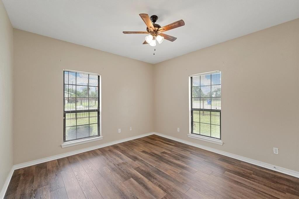 2528 S 3rd St - Photo 4 of 14