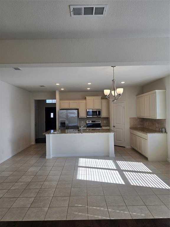 817 Holbrook Rd - Photo 4 of 19