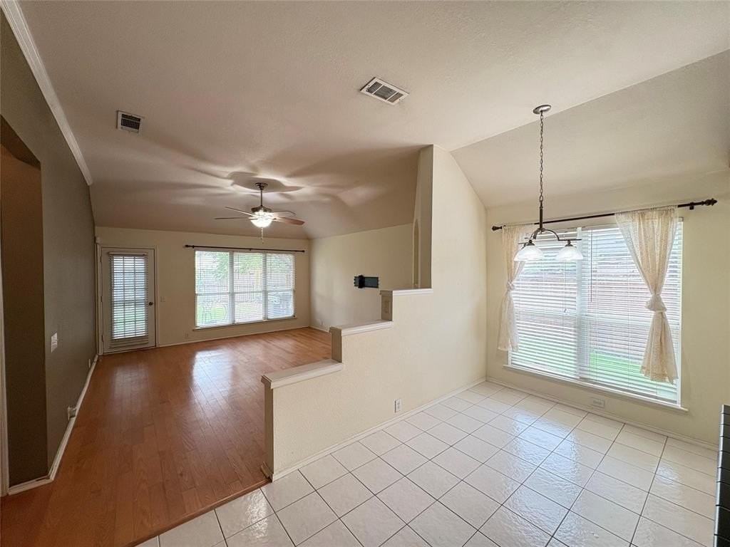 2317 Killarney Dr - Photo 7 of 20