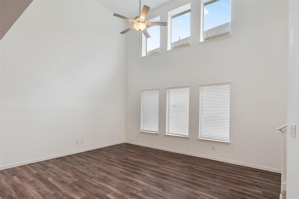 5341 Archway Dr - Photo 5 of 38