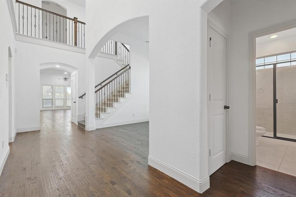 504 Warwick Blvd - Photo 6 of 23