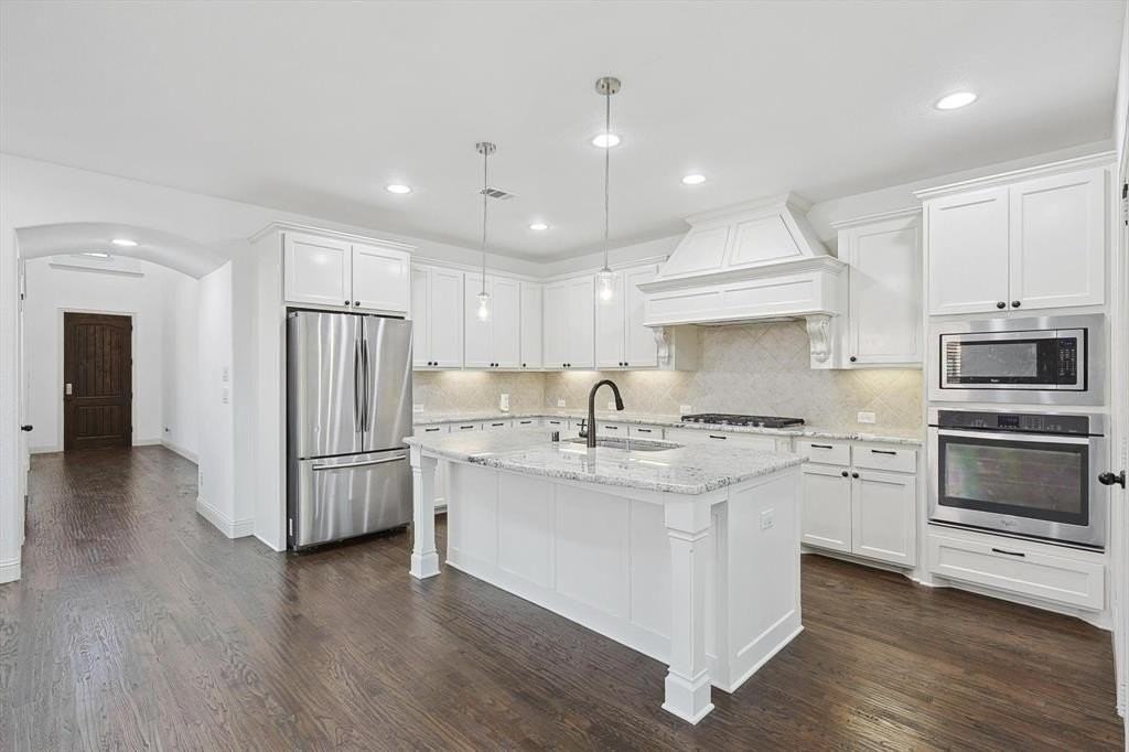 504 Warwick Blvd - Photo 7 of 23