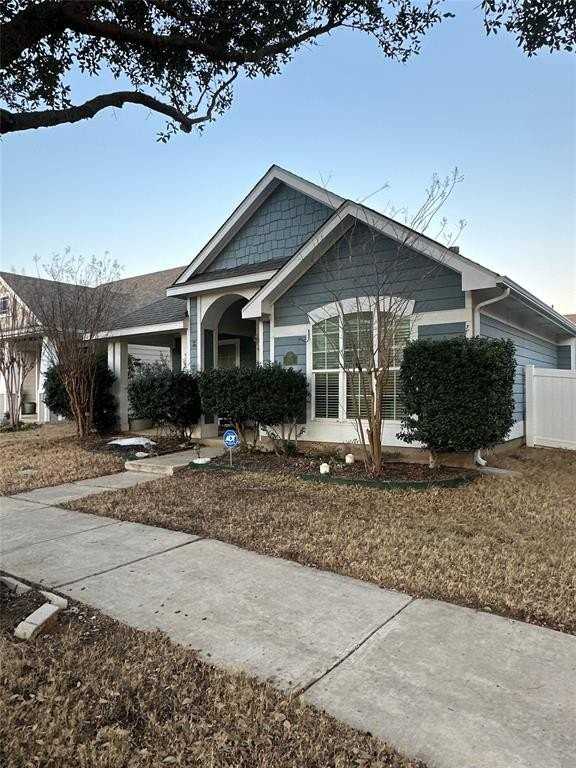 1900 Freedom Ln - Photo 3 of 26