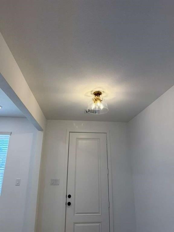 1901 Jamestown Way - Photo 6 of 37