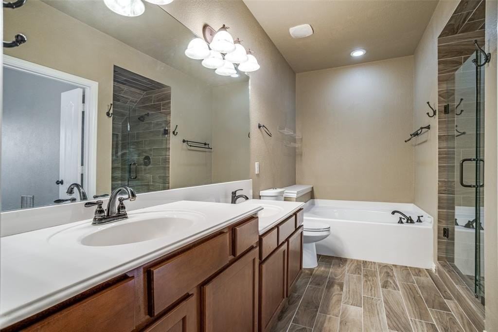 858 Llano Dr - Photo 5 of 12