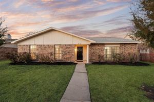 featured image of 4512 Larner St