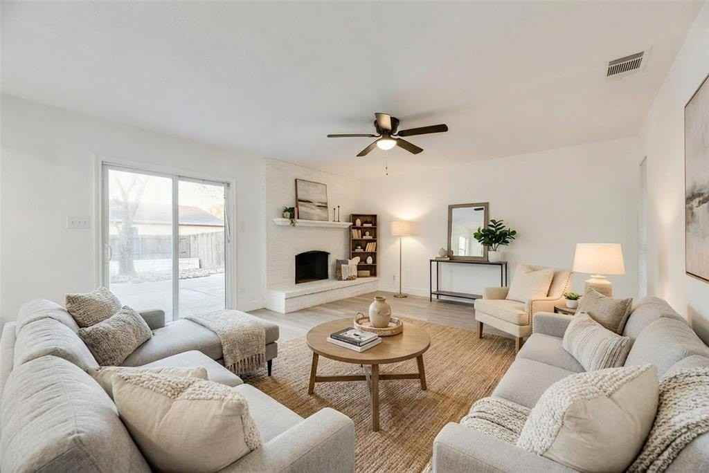 4512 Larner St - Photo 3 of 29