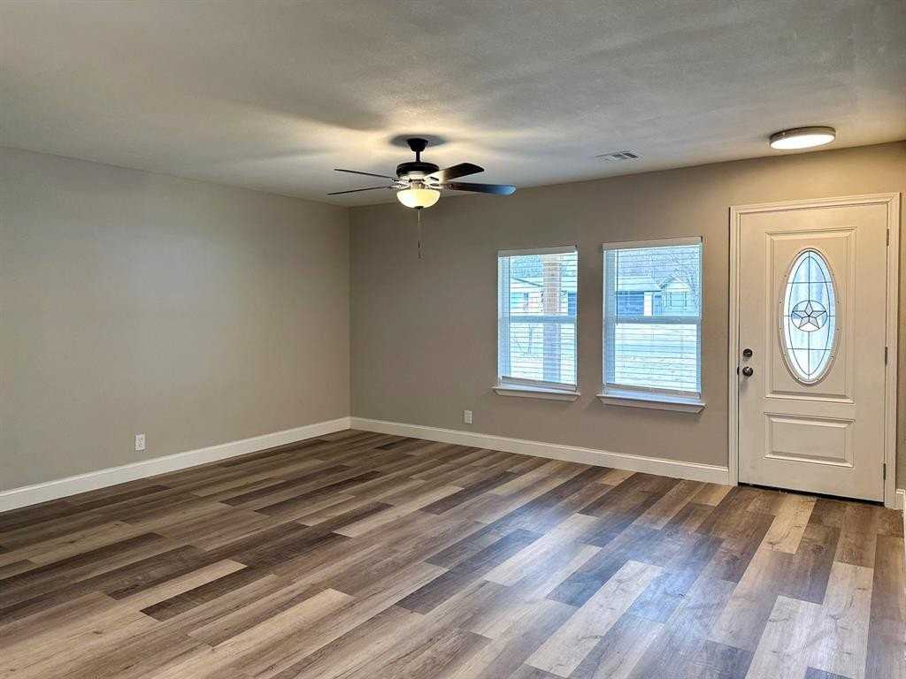 3118 Dartmouth Dr - Photo 3 of 30