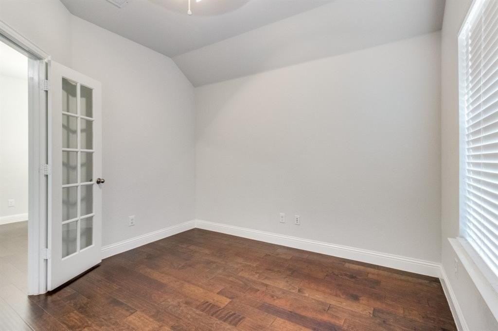 2073 Avondown Rd - Photo 7 of 11