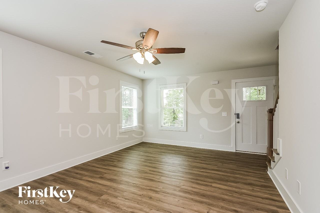 6955 Overton Cir - Photo 2 of 15