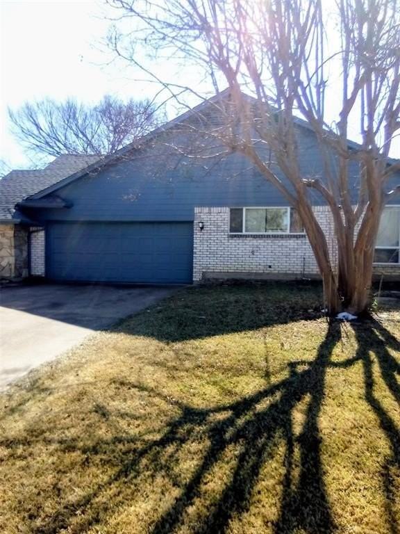 2800 Hedgeway Dr - Photo 3 of 18